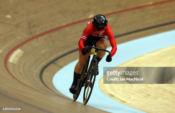 Abigail Recio Caravajal of Costa Rica competes in the Women's Sprint during day two of the UCI Track Nations Cup at Sir Chris Hoy Velodrome on April...