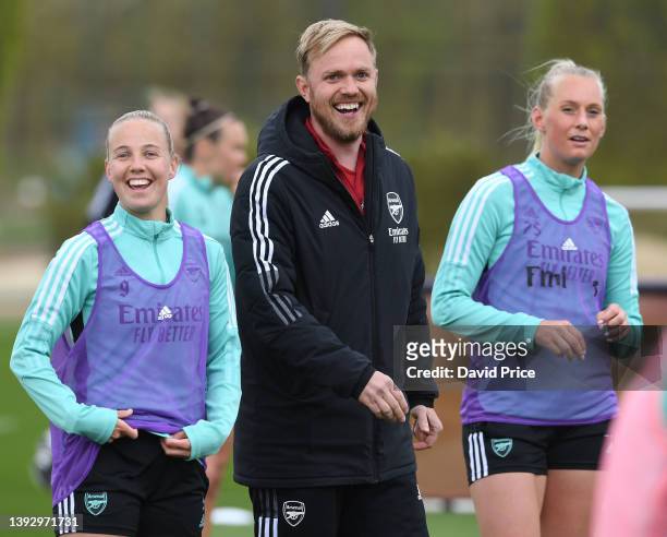 Beth Mead of Arsenal and Jonas Eidevall the Arsenal Women's Head Coach during the Arsenal Women's training session at London Colney on April 22, 2022...