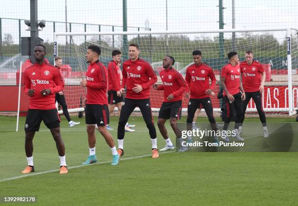 Eric Bailly, Alex Telles, Nemanja Matic, Aaron Wan-Bissaka, Marcus Rashford, Jesse Lingard, Phil Jones of Manchester United in action during a first...