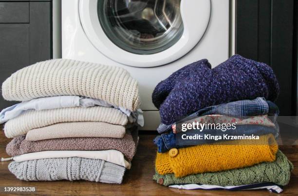 laundry - vestido colorido imagens e fotografias de stock