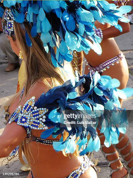 dancers - brazil carnival stock pictures, royalty-free photos & images