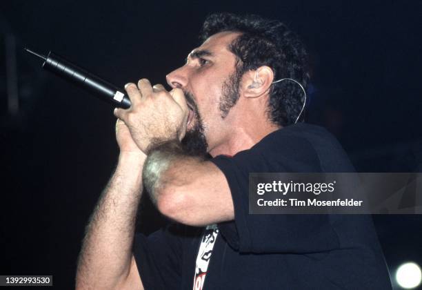 Serj Tankian of System of a Down performs during the "Pledge of Allegiance" tour at Cox Arena on September 30, 2001 in San Diego, California.