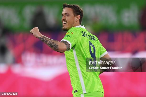 Max Kruse of VfL Wolfsburg celebrates after scoring their team's second goal from a penalty during the Bundesliga match between VfL Wolfsburg and 1....