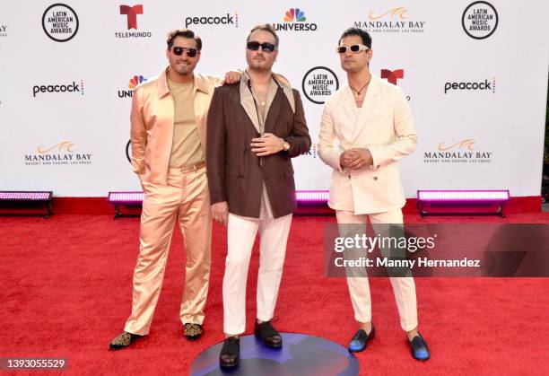 Reik arrives at the 2022 Latin American Music Awards at the Michelob ULTRA Arena in Las Vegas, Nevada on April 21, 2022.