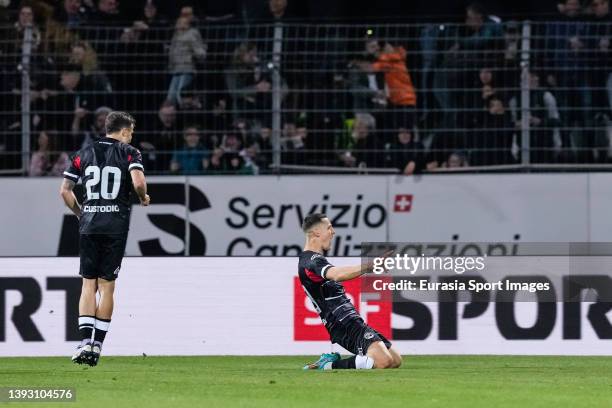 FC Luzern, FC Lugano players let the fans celebrate. In the picture