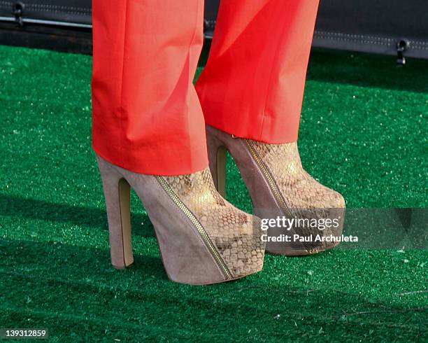 Recording Artist Ashlee Keating attends the 2nd annual Cartoon Network Hall Of Game Awards at The Barker Hanger on February 18, 2012 in Santa Monica,...