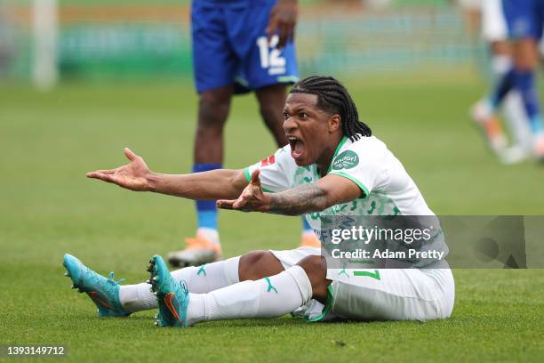 Jessic Ngankam of SpVgg Greuther Fuerth reacts towards the linesman during the Bundesliga match between SpVgg Greuther Fuerth and Bayer 04 Leverkusen...