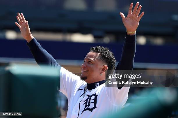 Miguel Cabrera of the Detroit Tigers acknowledges the crowd after the 3000th hit of his career during the first inning in Game One of a doubleheader...