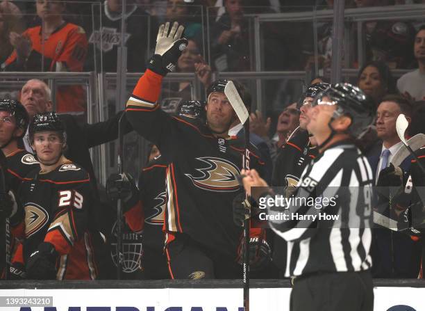 Ryan Getzlaf of the Anaheim Ducks acknowledges applause from the crowd as his retirement at the end of the season is announced during the first...