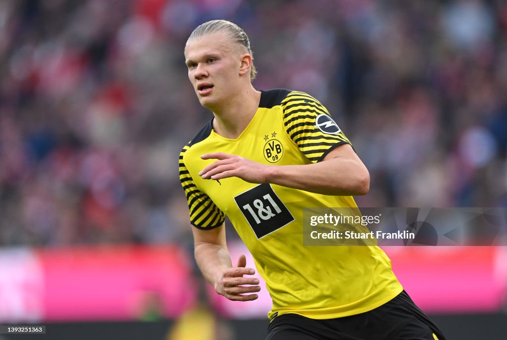 FC Bayern München v Borussia Dortmund - Bundesliga