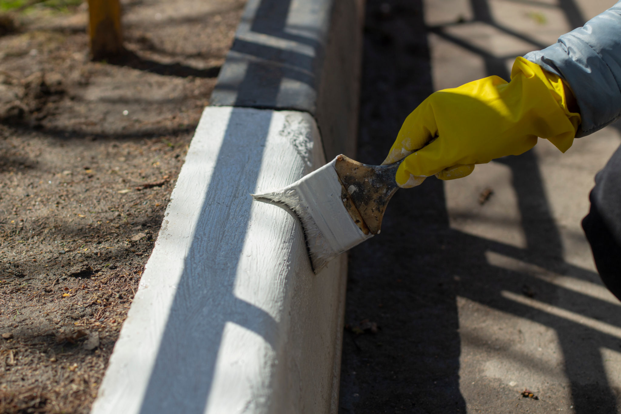 custom curb painting