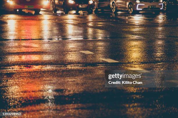 raining night city street - rain night ストックフォトと画像