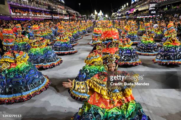 Members of Vila Isabel samba school perform during the Special Group Parade on day four of the Rio de Janeiro 2022 Carnival at Marquês de Sapucaí...