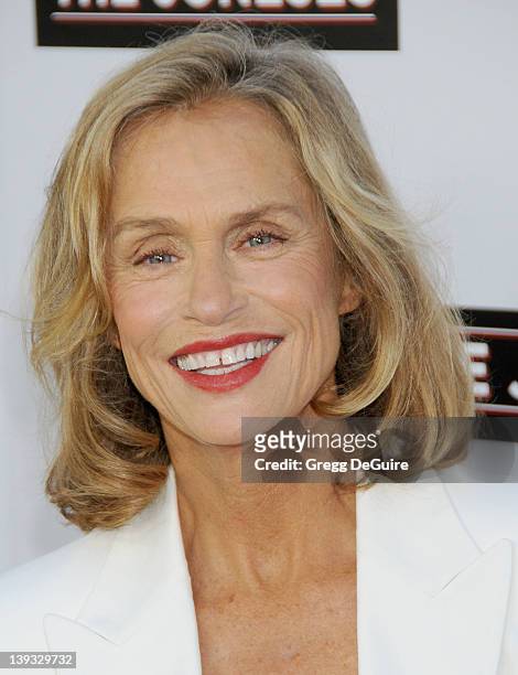 Lauren Hutton arrives at "The Joneses" Los Angeles Premiere at the Arclight Hollywood on April 8, 2010 in Hollywood, California.