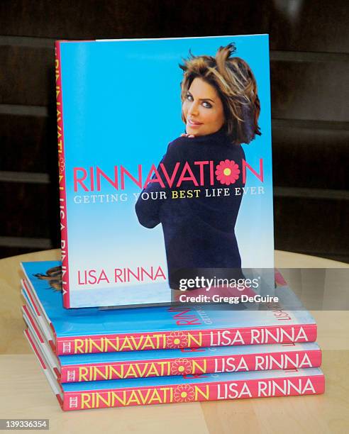 Lisa Rinna Works 89 Lisa Rinna Book Signing For Rinnavation Photos & High Res Pictures ...