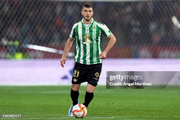 Guido Rodriguez of Real Betis in action during the Copa del Rey final match between Real Betis and Valencia CF at Estadio La Cartuja on April 23,...