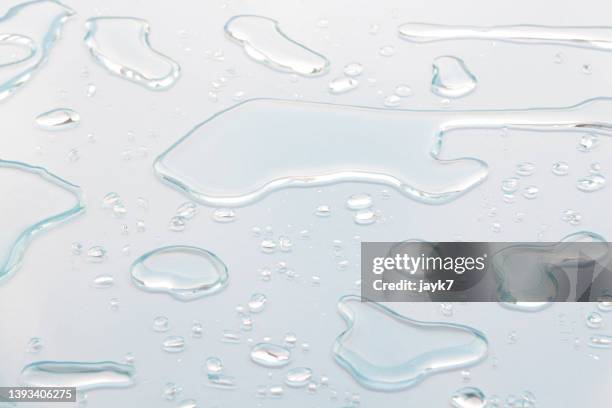 white water background - spritzer stock-fotos und bilder