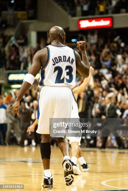 Michael Jordan of the Washington Wizards in action during a game against the L.A.Lakers at The MCI Center on November 08, 2002 in Washington DC, USA.