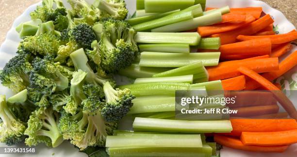 fresh vegetables platter - crudité foto e immagini stock