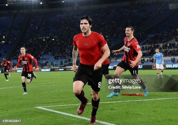 Sandro Tonali of AC Milan celebrates after scoring goal 1-2 during the Serie A match between SS Lazio and AC Milan at Stadio Olimpico on April 24,...