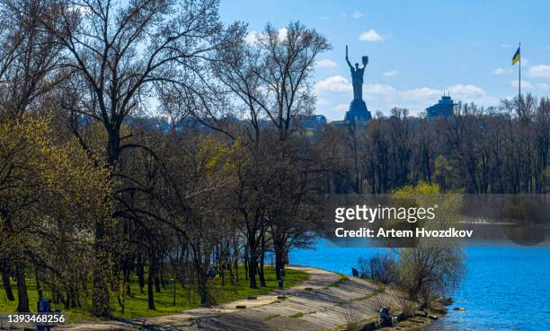motherland monument at springtime season. - kyiv spring stock pictures, royalty-free photos & images