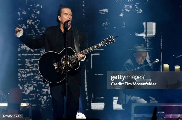 Ricardo Arjona performs during his "Blanco Y Negro" tour at Golden 1 Center on April 24, 2022 in Sacramento, California.