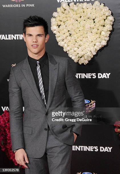 Taylor Lautner arrives at the "Valentine's Day" Los Angeles Premiere at the Grauman's Chinese Theater on February 8, 2010 in Hollywood, California.