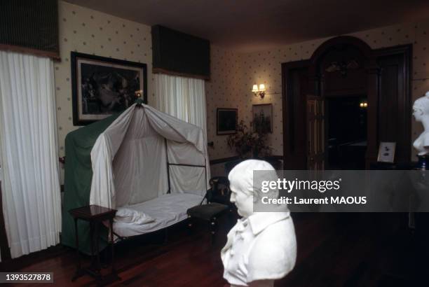 La chambre de Napoléon lors de son exil sur l'île de Sainte-Hélène, dans les années 1980.