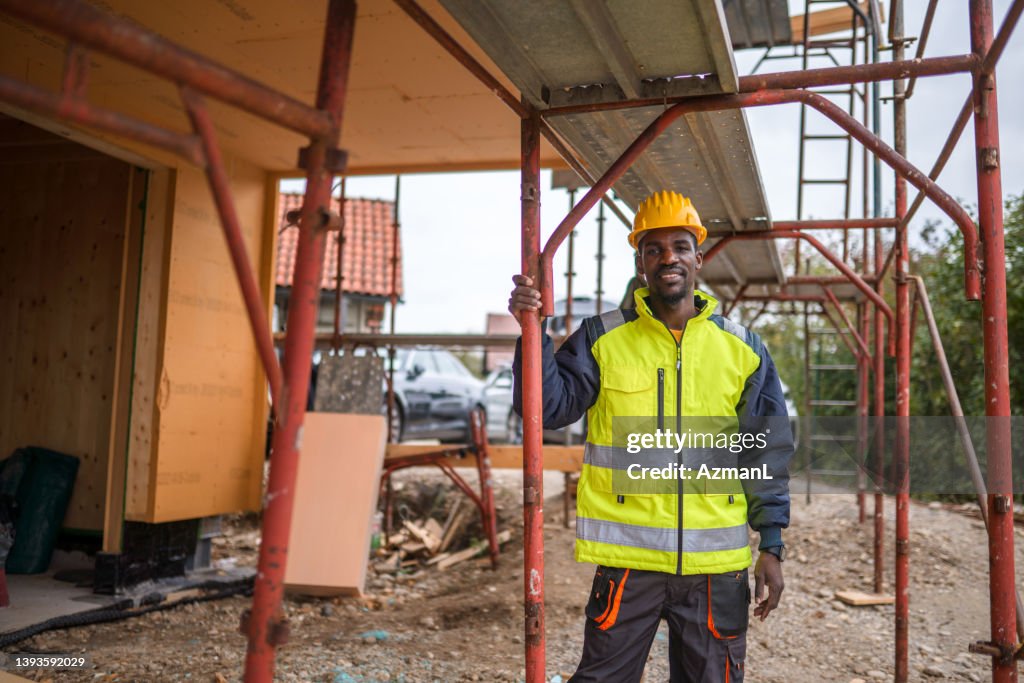 Project Manager In Construction Project Manager Portrait At Construction Site High-Res Stock Photo ...