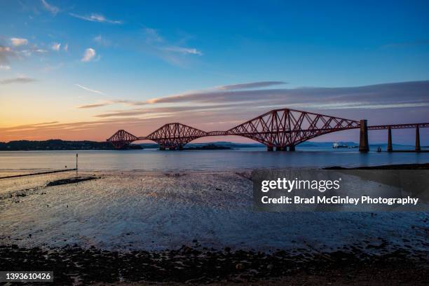 forth bridge sunrise - firth of forth rail bridge stock pictures, royalty-free photos & images