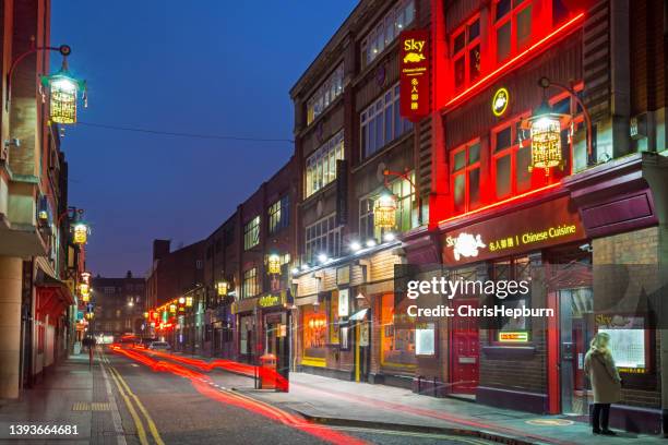 chinatown, newcastle-upon-tyne, england, uk - chinese restaurant stock pictures, royalty-free photos & images