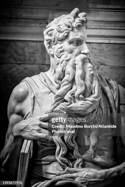 basilica di san pietro in vincoli, the tomb of julius ii by michelangelo buonarroti, the statue of mosè (moses) - moses religious figure stock pictures, royalty-free photos & images