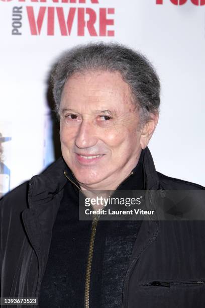 Michel Drucker attends "Tourner Pour Vivre" Premiere at Le Cinema des Cineastes on April 25, 2022 in Paris, France.