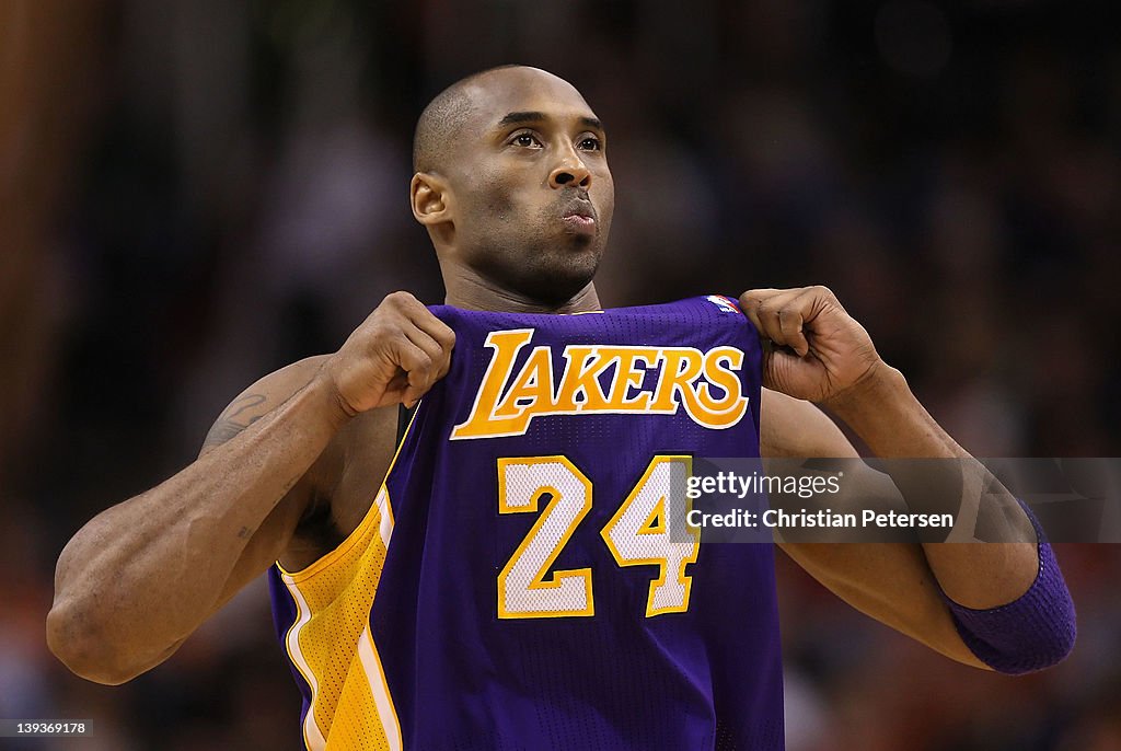 Los Angeles Lakers v Phoenix Suns
