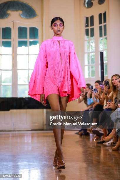 Model walks the runway during the Kris Goyri show as part of the Mercedes-Benz Fashion Week Mexico 2022 - Day 1 at Casa Del Lago on April 25, 2022 in...