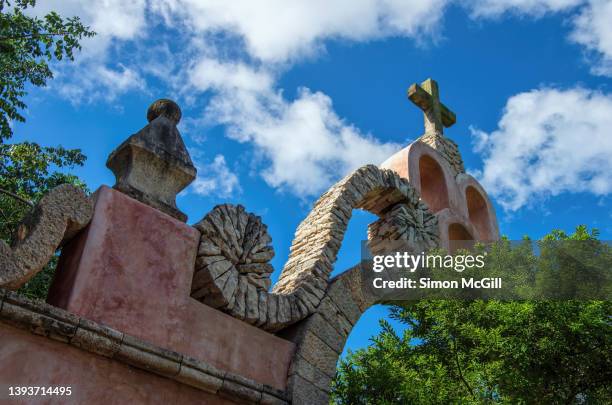 Spanish Ranch Gate 12 Ranch Gate Arch Stock Photos, High-Res Pictures, and Images - Getty ...