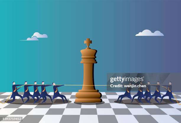 zwei mannschaften tauziehen um schachfiguren, business-wettbewerb - queen chess piece stock-grafiken, -clipart, -cartoons und -symbole