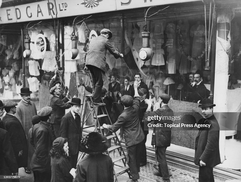 Suffragettes Target Swan & Edgar