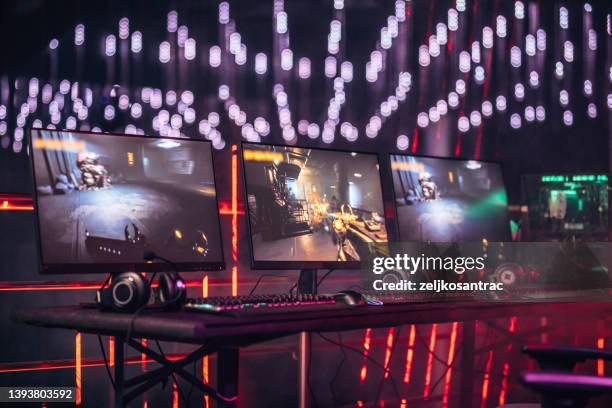 Empty Esports Room 634 Empty Gaming Room Stock Photos, High-Res Pictures, and Images ...
