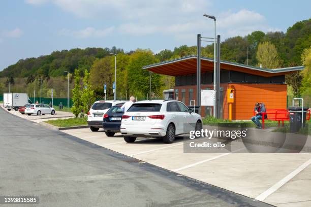 rest area suelztal, german highway a3 - rest area sign stock pictures, royalty-free photos & images