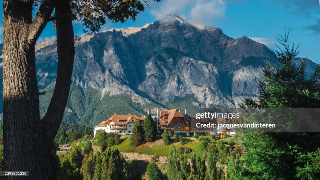 Cerro Tronador is an extinct volcano at 3491 m with challenging routes to the summit for mountaineers. This mountain, part of the Andes, is located on the border of Chile and Argentina, not far from Bariloche and in the Los Arrayanes National Park.