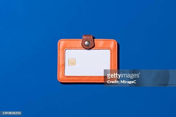 blank smart card in a card holder - id card template foto e immagini stock