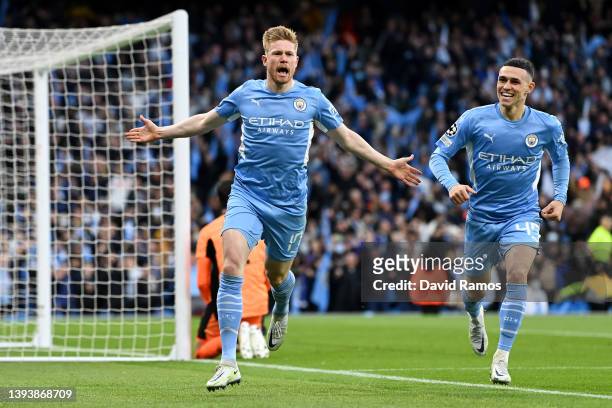Kevin De Bruyne of Manchester City celebrates after scoring their sides first goal during the UEFA Champions League Semi Final Leg One match between...