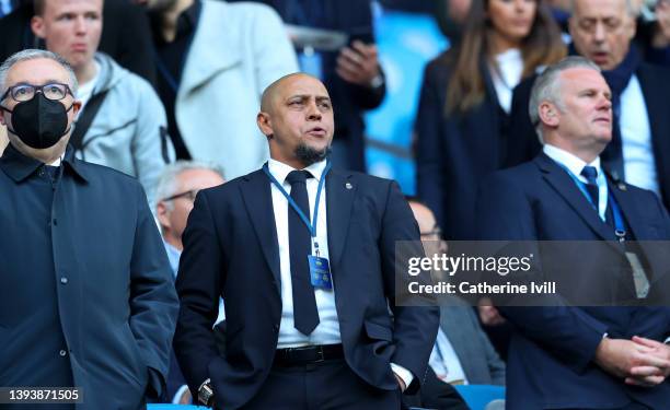 Roberto Carlos, Former Real Madrid player reacts during the UEFA Champions League Semi Final Leg One match between Manchester City and Real Madrid at...