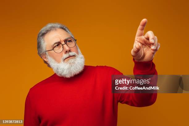 感情的な老人の肖像 - old man and glasses ストックフォトと画像