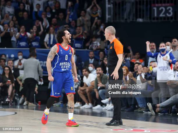 Shane Larkin of Anadolu Efes Istanbul during the Turkish Airlines EuroLeague Play Off game 3 between Anadolu Efes Istanbul and AX Armani Exchange...