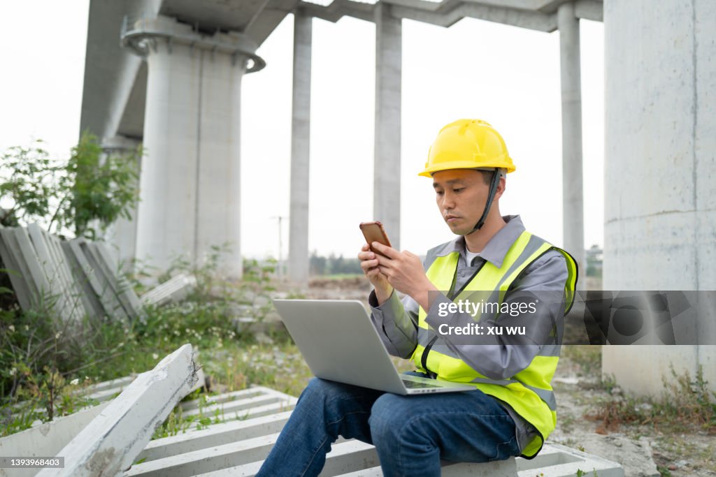 On the phone Worksite office