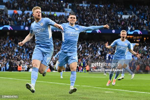 Kevin De Bruyne of Manchester City celebrates after scoring their sides first goal during the UEFA Champions League Semi Final Leg One match between...