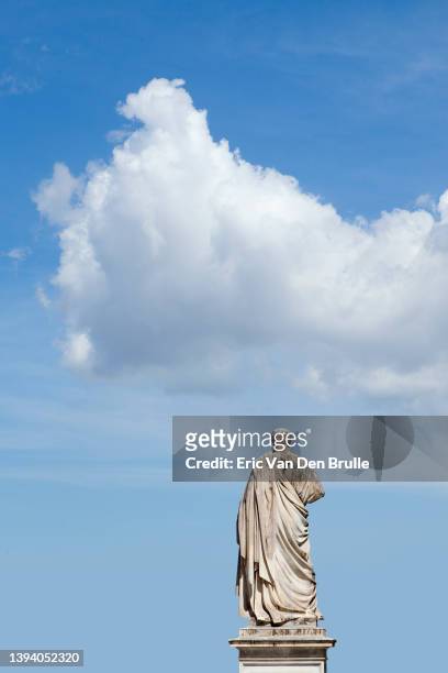 st. peters with cloud - eric van den brulle stock pictures, royalty-free photos & images