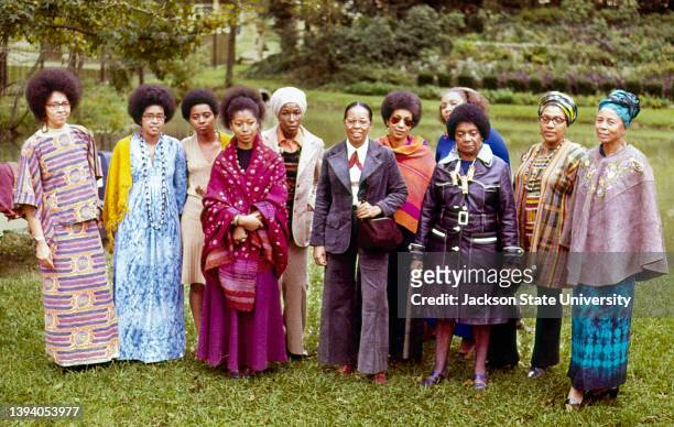 Malaika Wangara, Linda Brown Bragg, Carole Gregory Clemmon, Alice Walker, Mari Evans, Gloria Oden, June Jordan, Marion Alexander, Margaret Danner,...